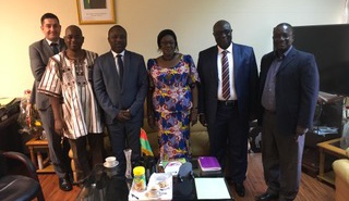 Photos de l’audience de l’ACAME avec madame le Ministre délégué chargé de la Coopération régionale et des Burkinabè de l’extérieur